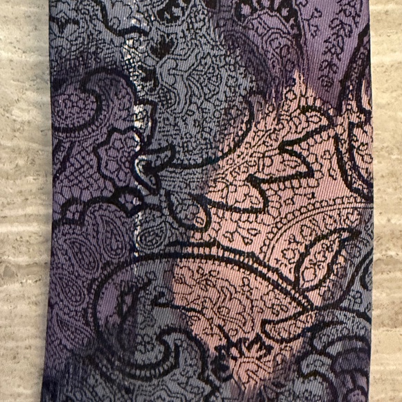 Pierre Balmain 100% Silk Italian Tie Extra Long at 62" - Picture 5 of 15